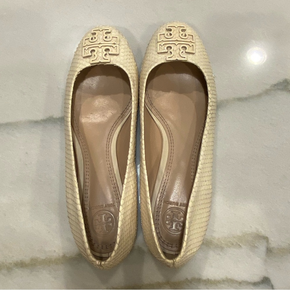 Tory Burch Cream Flats - Picture 16 of 16